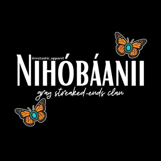 Nihóbáanii- Gray Streaked-Ends Clan- Cluster Butterflies- T-Shirt