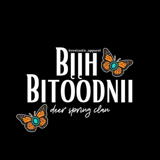 Bįįh Bitoodnii - Deer Spring Clan- Cluster Butterflies- T-Shirt