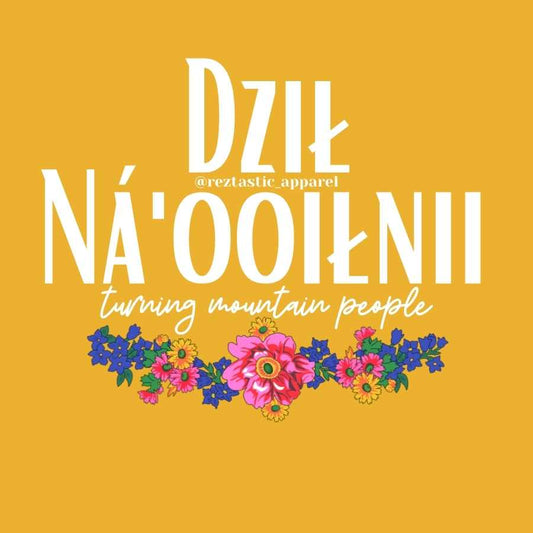 Dził Ná'ooiłnii- Turning Mountain People Clan- Floral Scarf- T-Shirt
